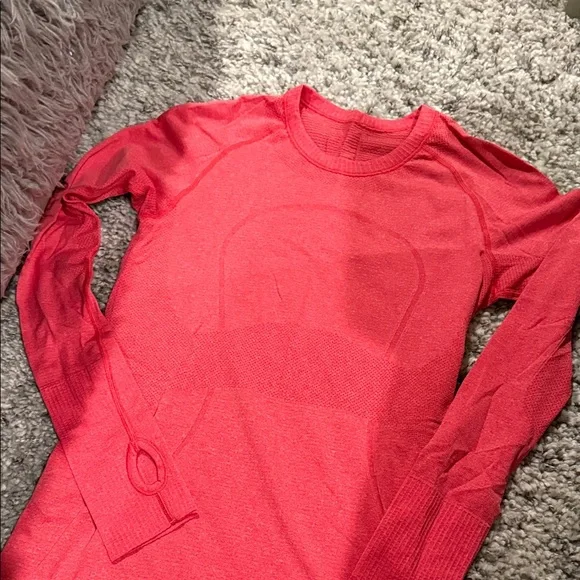 Lululemon Athletica Long Sleeve Top - Picture 2 of 5